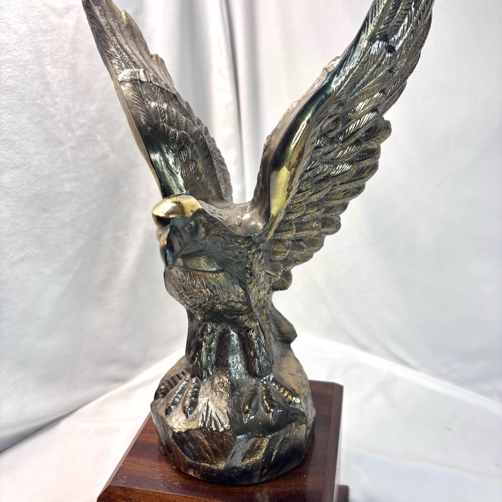 Vintage Eagle Club Trophy Antique Gold Eagle Statue Wood Base Americana Decor - Picture 3 of 10